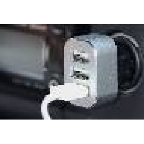 CARICABATTERIA DA AUTO USB 3 PORTE 5,1A TOTALI